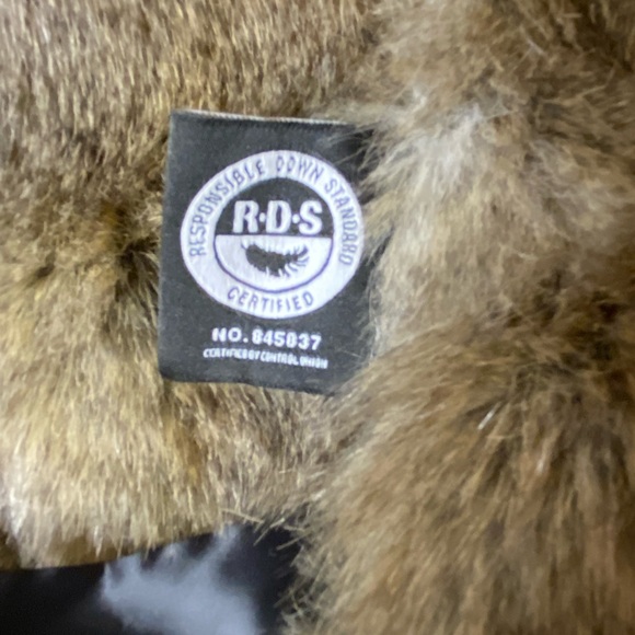 Aritzia Babaton mid-length parka - Picture 6 of 6